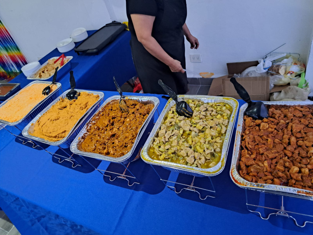 Lafondita Banquetes Azul1